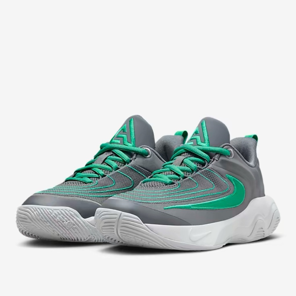 Nike Giannis Immortality 4
